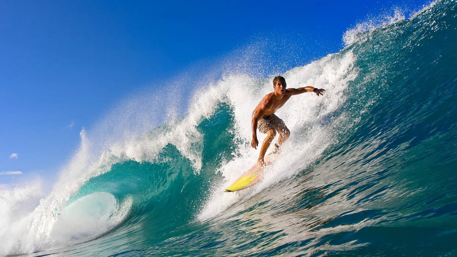 国际热身赛中国青年队战胜 球迷现场助威不断，热身赛国足